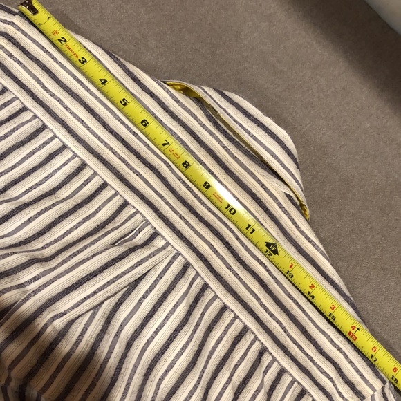 BURTON MEN’S LONG SLEEVE BUTTON DOWN COTTON SHIRT WITH CONTRASTING DETAILS. - Picture 8 of 8